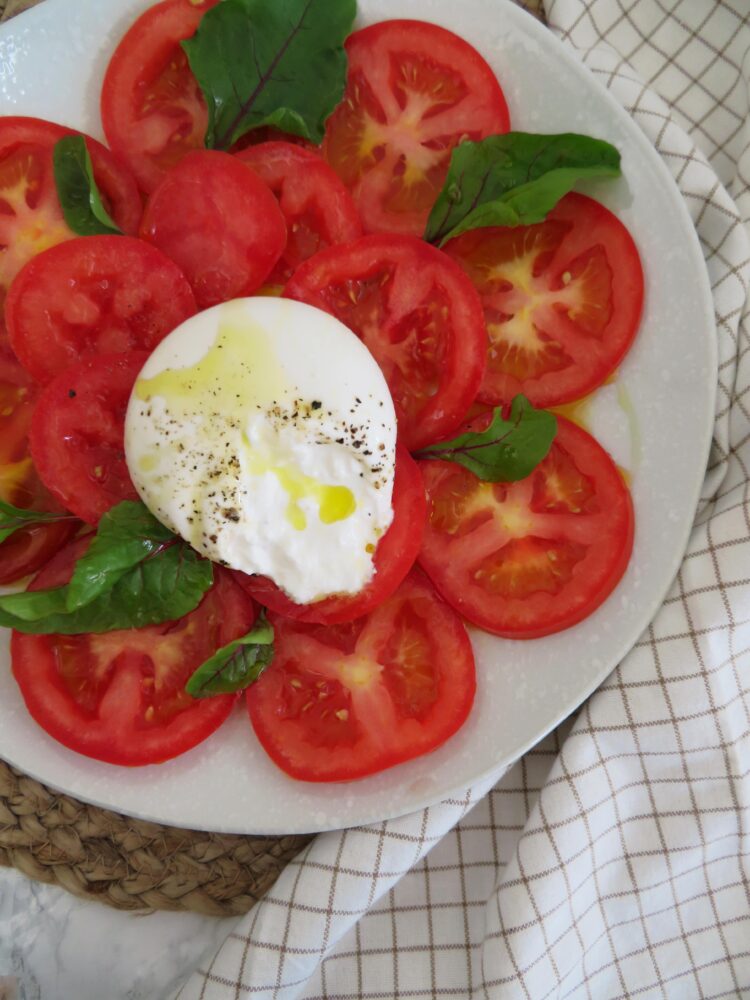 Tomato salad with burrata-rootsandcook