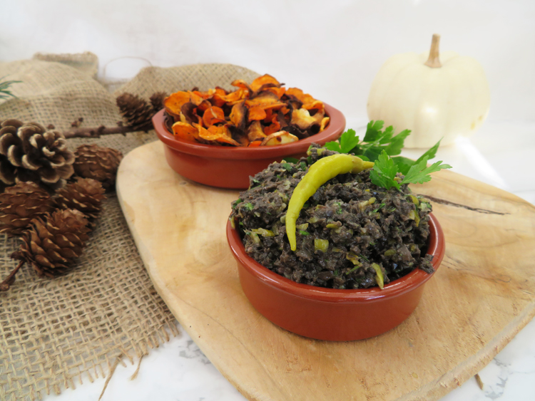 easy tapenade with piparras