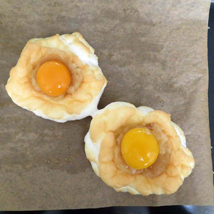 Cloud egg with roasted apple purée and crispy morcilla