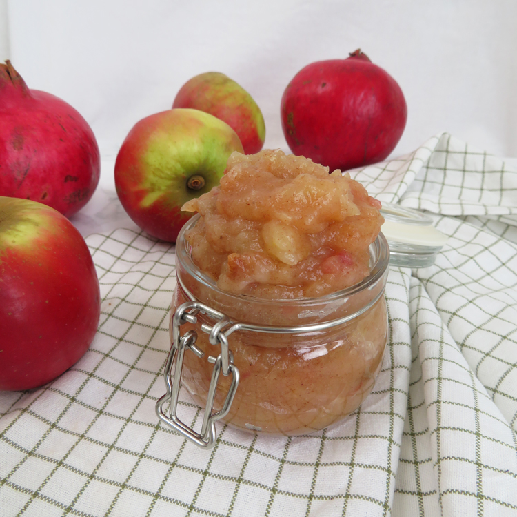 easy roasted apple puree