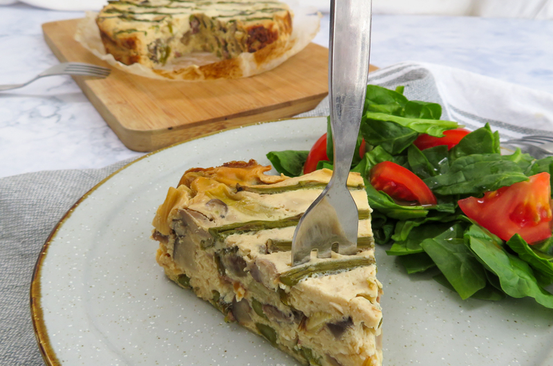 Slow cooker asparagus and mushroom quiche