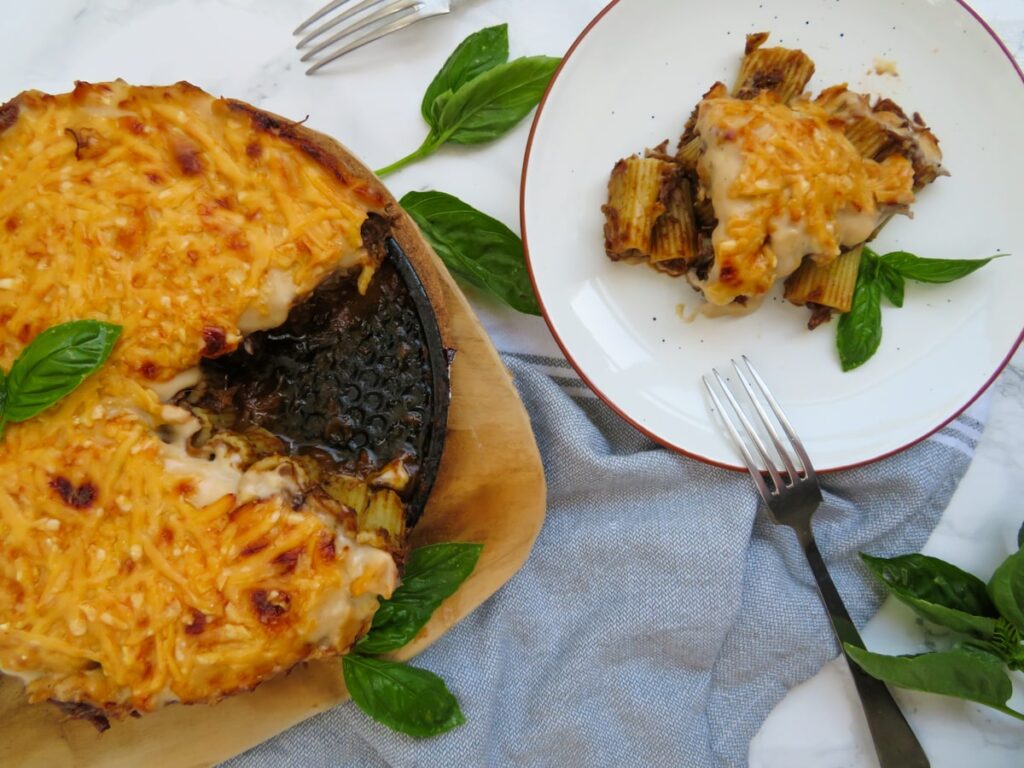 Rigatoni pie with oxtail stew