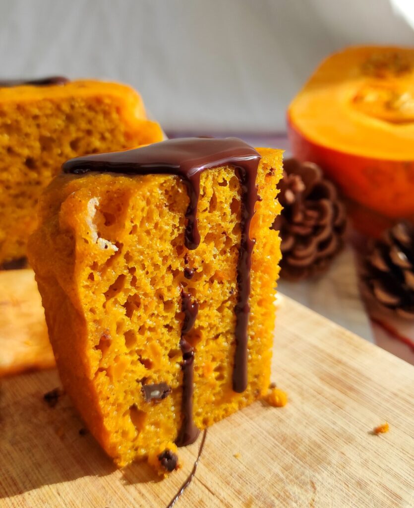 Slow cooker pumpkin and chocolate cake-rootsandcook