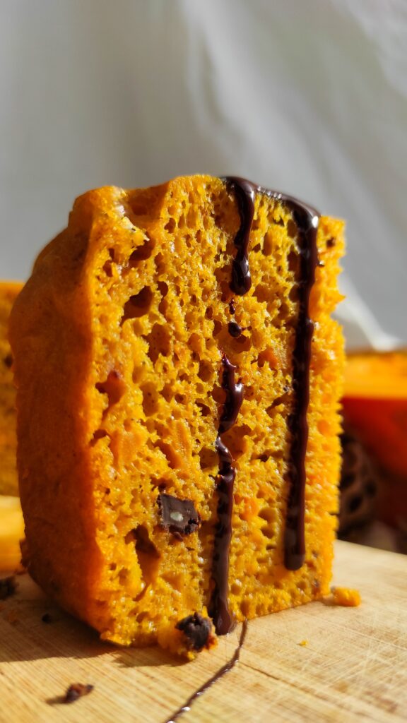 Slow cooker pumpkin and chocolate cake-rootsandcook