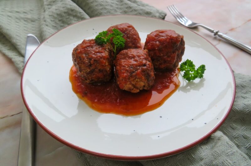 Slow cooker meatballs with ricotta