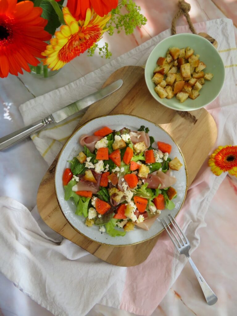 papaya and prosciutto salad