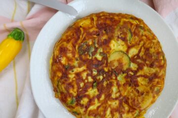 zucchini and goat cheese omelet - rootsandcook