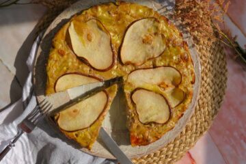 pear and blue cheese Crustless Quiche-rootsandcook