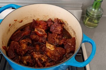 easy soy braised short ribs-rootsandcook
