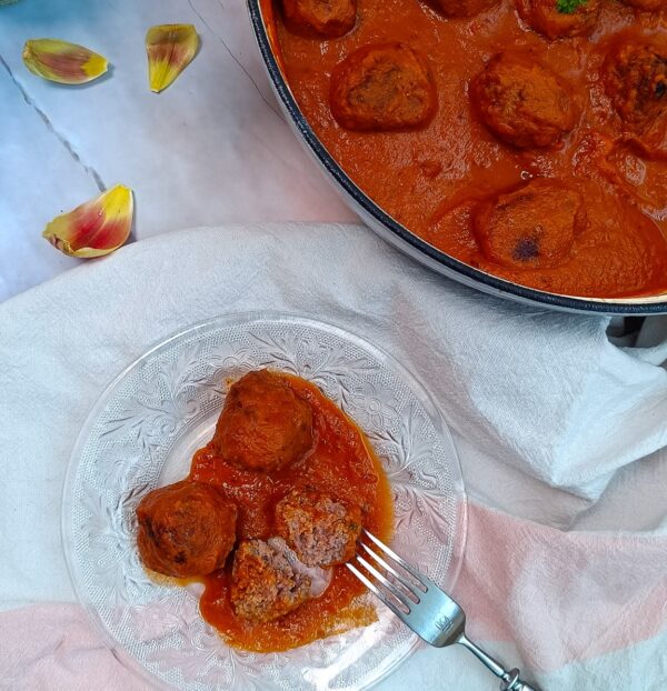 Spanish meatballs - the classic recipe - RootsandCook