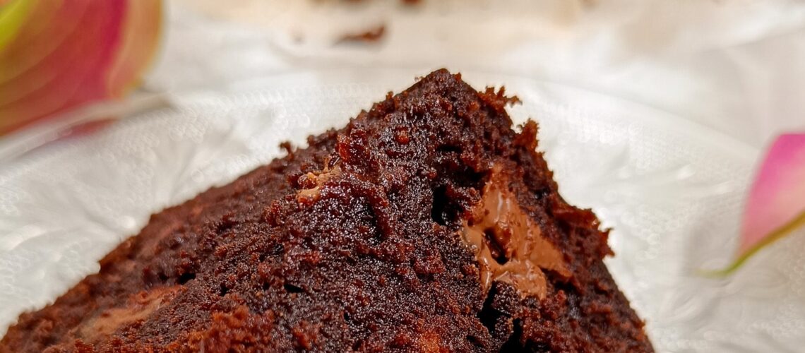 Easy slow cooker brownies-rootsandcook