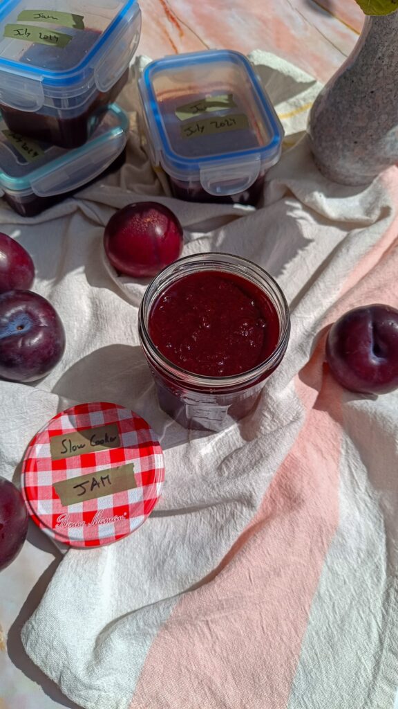 SLOW COOKER PLUM JAM-rootsandcook